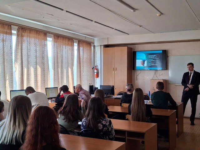 Студенты факультета технологий и бизнеса встретились с потенциальным работодателем