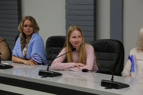 Молодёжь мира — за современную Россию