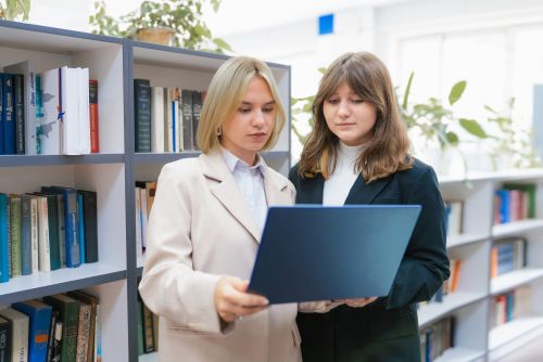 Приемная кампания в педагогические вузы стартовала 20 июня