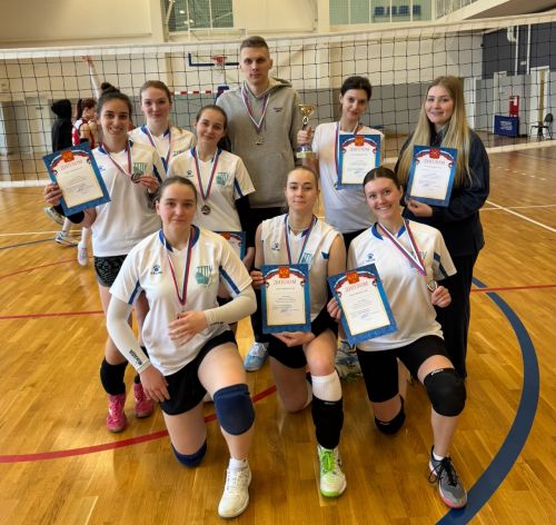 Волейбольная команда девушек университета заняла второе место на спартакиаде