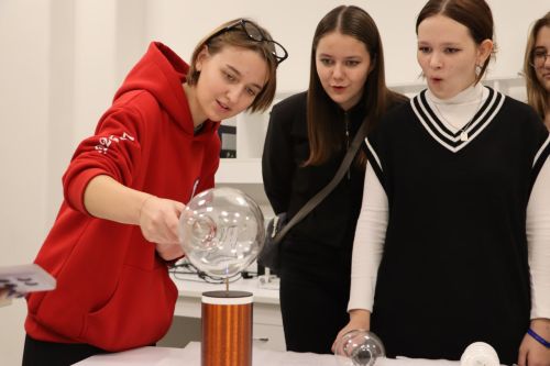 Тульские школьники знакомятся с Толстовским университетом