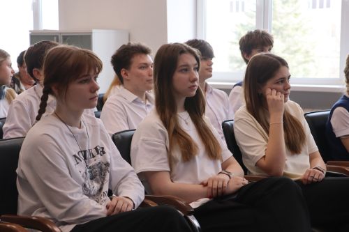 Школьники познакомились с перспективами современного высшего образования