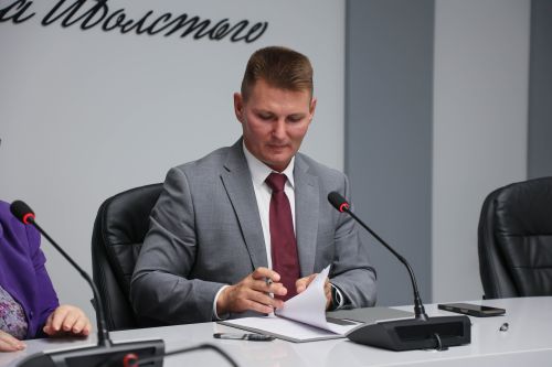 Университет Льва Толстого заключил соглашение о сотрудничестве с Русской Гуманитарной Миссией