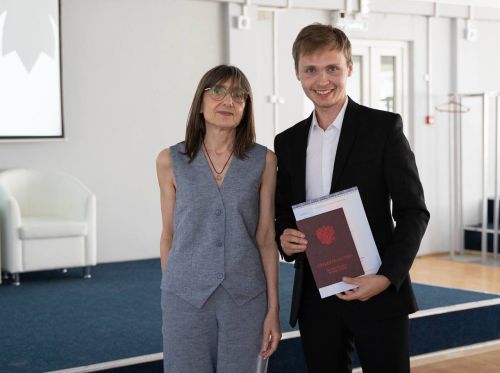 18 аспирантов Университета Льва Толстого получили дипломы