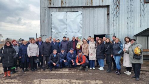  Педагоги факультета естественных наук посетили встречу в «СПК имени Ленина»