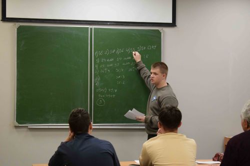 Математические бои. Поздравляем полуфиналистов!