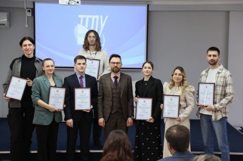 Антон Панкратов поздравил именных стипендиатов правительства Тульской области Толстовского университета