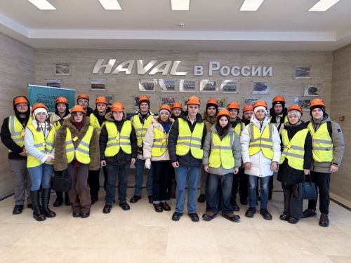 Цифровое производство: будущие айтишники на заводе Haval 