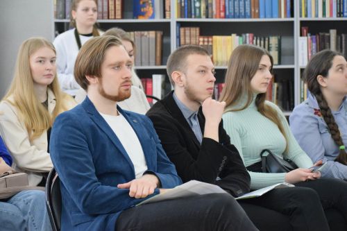 Самовыражение без шовинизма: студенты и лингвисты поговорят о силе русского языка