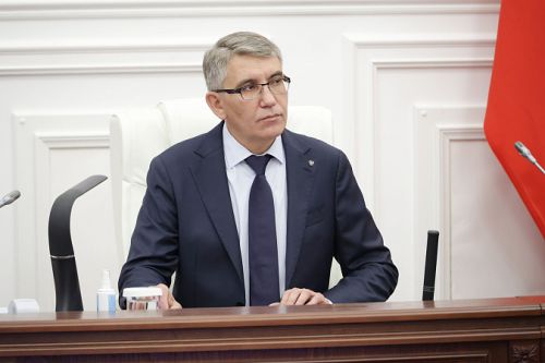 Дмитрий Миляев поздравил Константина Подрезова с Днём преподавателя высшей школы