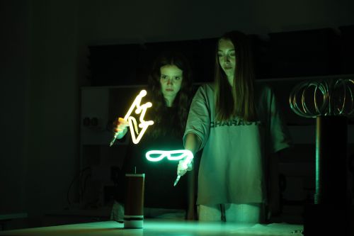 8 день Университетских смен в Толстовском: исследовать и творить