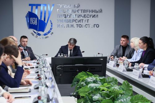 Встреча экспертов по развитию адаптивной физической культуры и спорта прошла в Туле