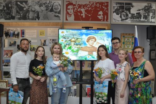 Клуб студенческой семьи «Счастливы вместе» 