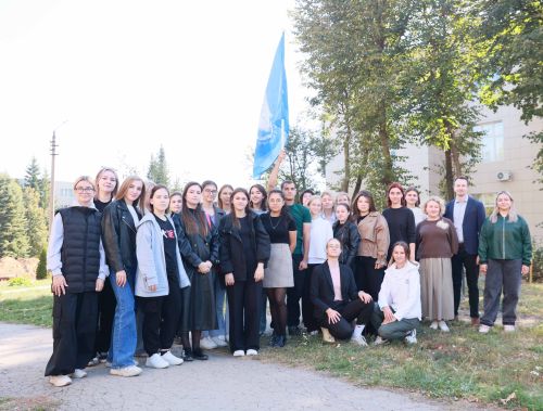 Активисты Тульского педагогического высадили Аллею будущего