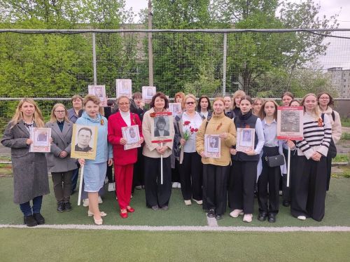 Участие в торжественном шествии 