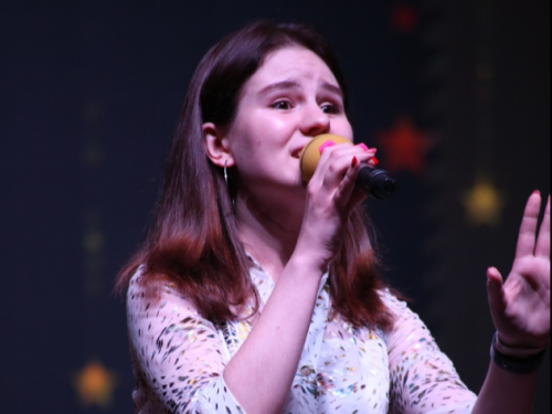 Во мне поет сама Россия!