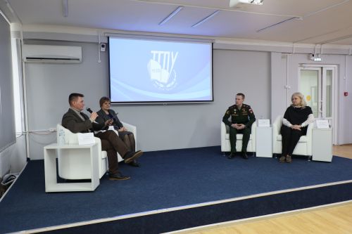 Время Героев — в Толстовском университете 