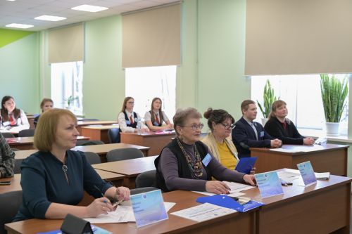 Научно-практическая конференция школьников «УникуМ»: защита проектов