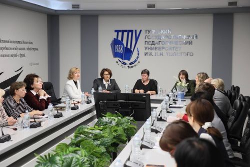 В Университете Толстого празднуют 65-летие факультета педагогики