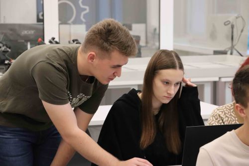 Сегодня прошла встреча образовательного клуба «Путь в технологии» 