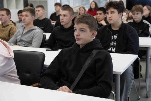 «Лев решает» финальные защиты