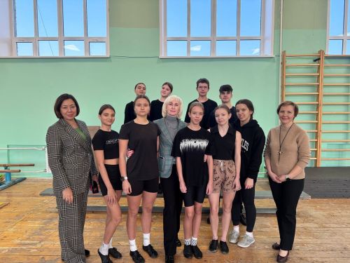 Спортсмены клуба акробатического рок-н-ролла «Аллегро» в гостях у ФФК