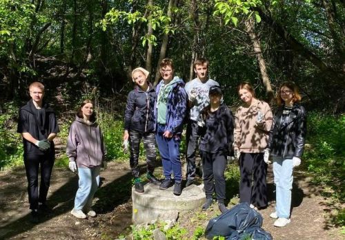 Университет Льва Толстого присоединился к областному субботнику