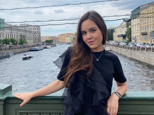 Студентка факультета технологий и бизнеса победила в федеральном конкурсе «Финансовый мир»