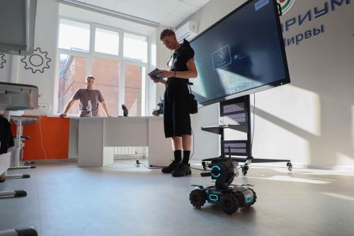 Погружение в мир будущего на Университетской смене