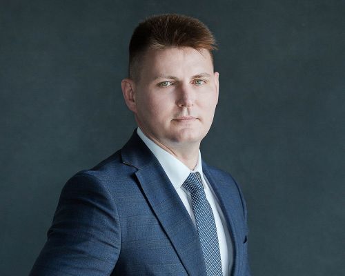 Константин Подрезов поздравляет с Международным женским днём